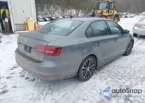 2016 Volkswagen Jetta 1.8T Sport from USA, damaged, VIN 3VWD17AJXGM401297